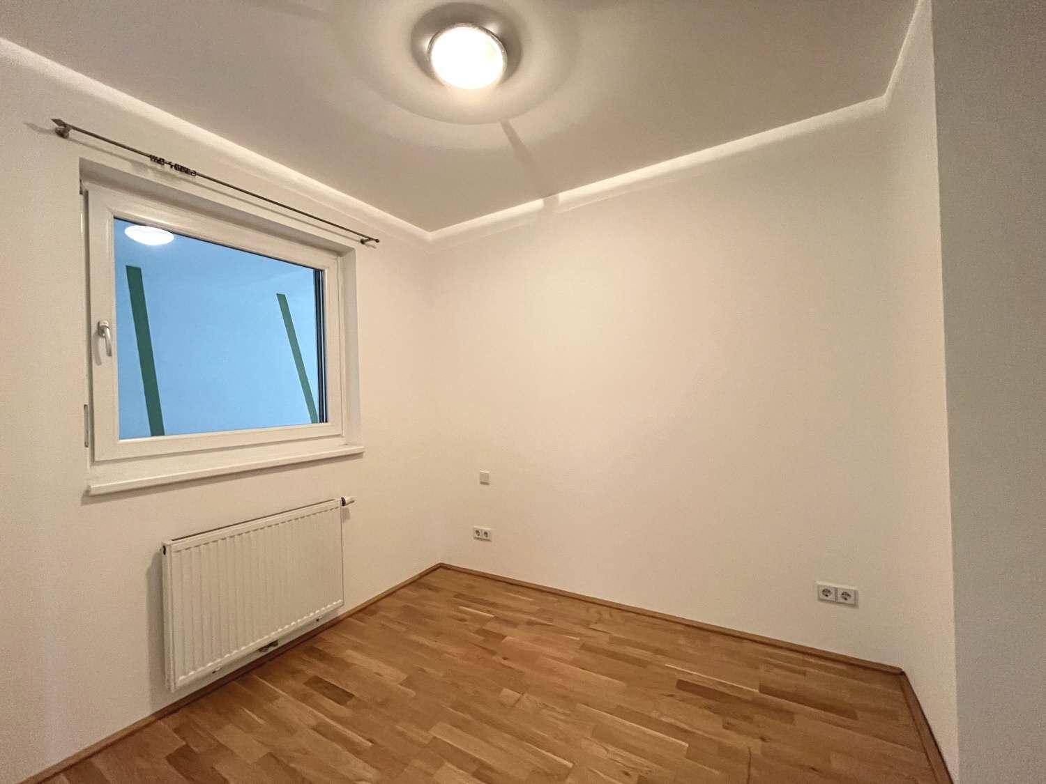 Büro/Kinderzimmer