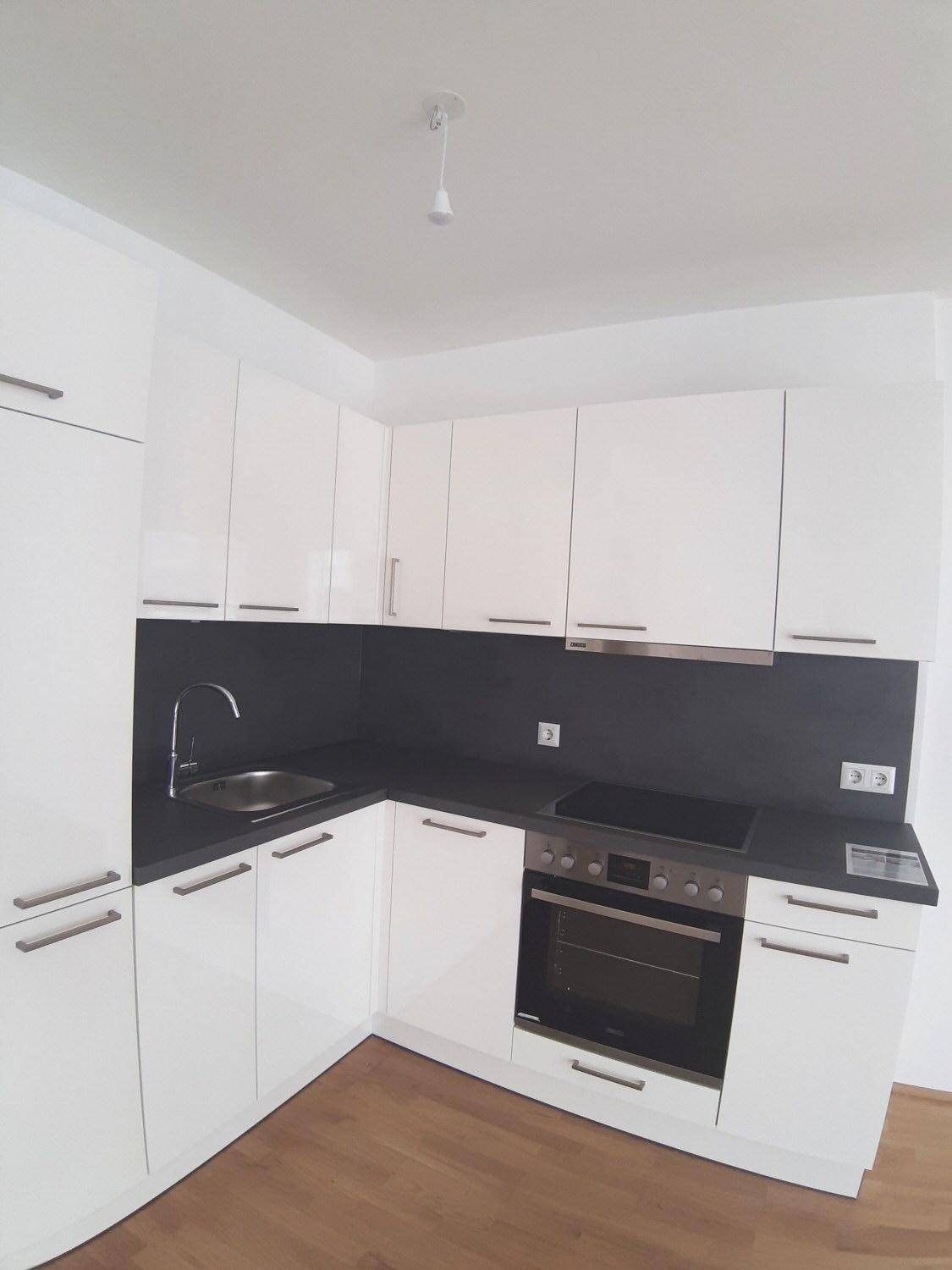 Moderne 2-Zimmer-Wohnung mit Loggia in der Koloniestraße! - Ansicht 5