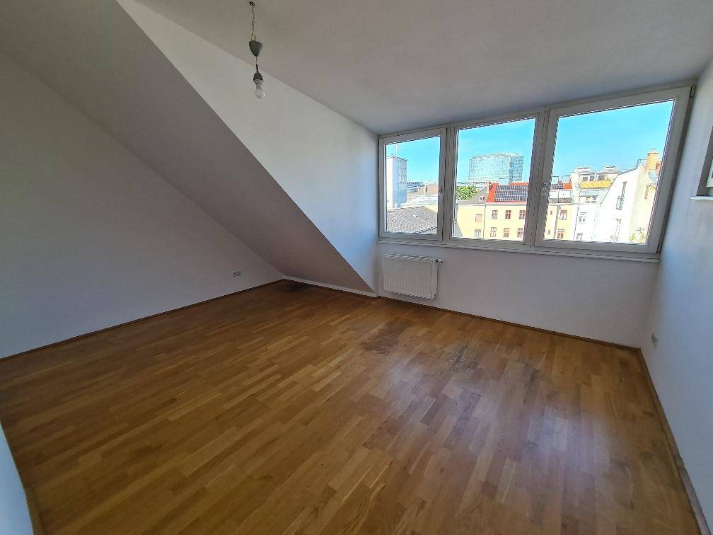 Maisonettewohnung mit 3,6% Rendite - unbefristet vermietete 3 Zimmer Wohnugn mit Innenhofterrasse – pohled 4