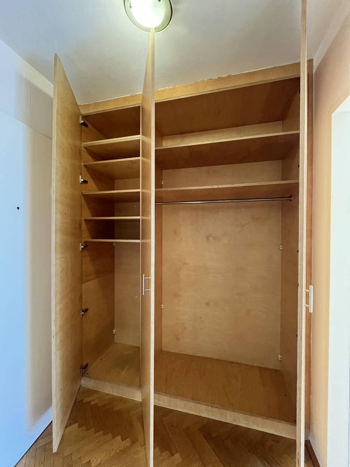 Schrank von innen