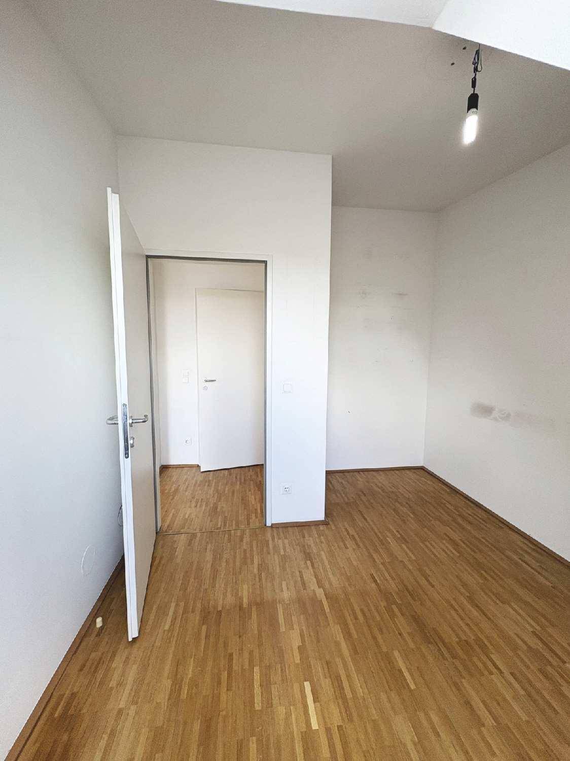 Zimmer 3 I