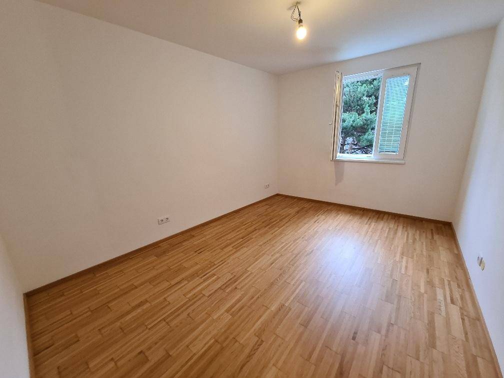 2. Schlafzimmer