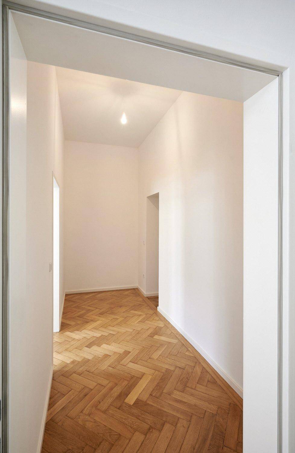 Zimmer IV