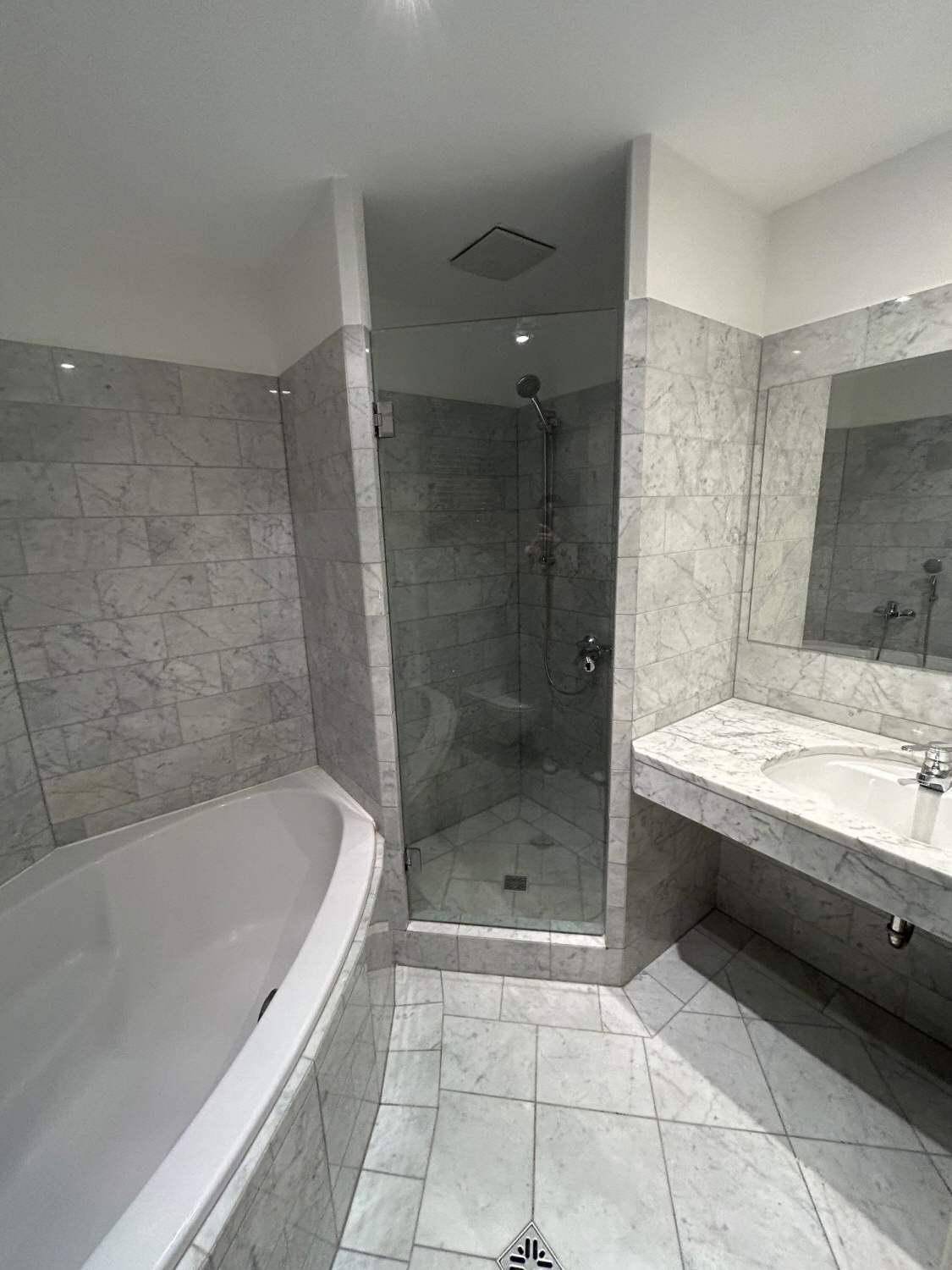 Badezimmer I