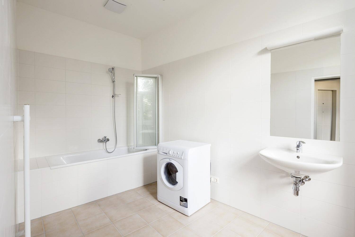Badezimmer (2)