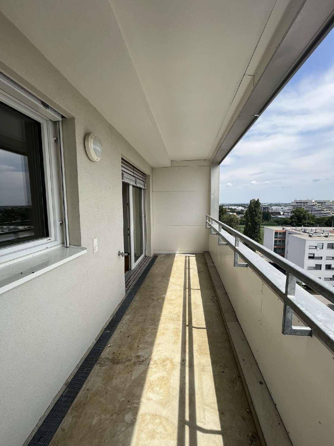 Loggia I