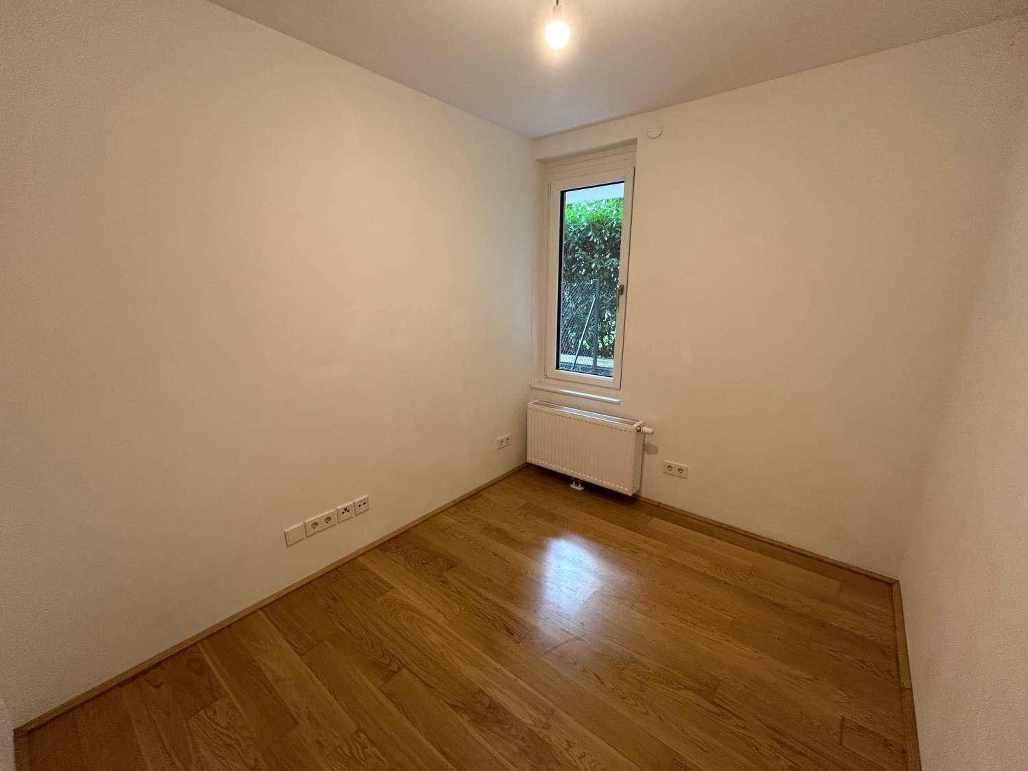 Zimmer I