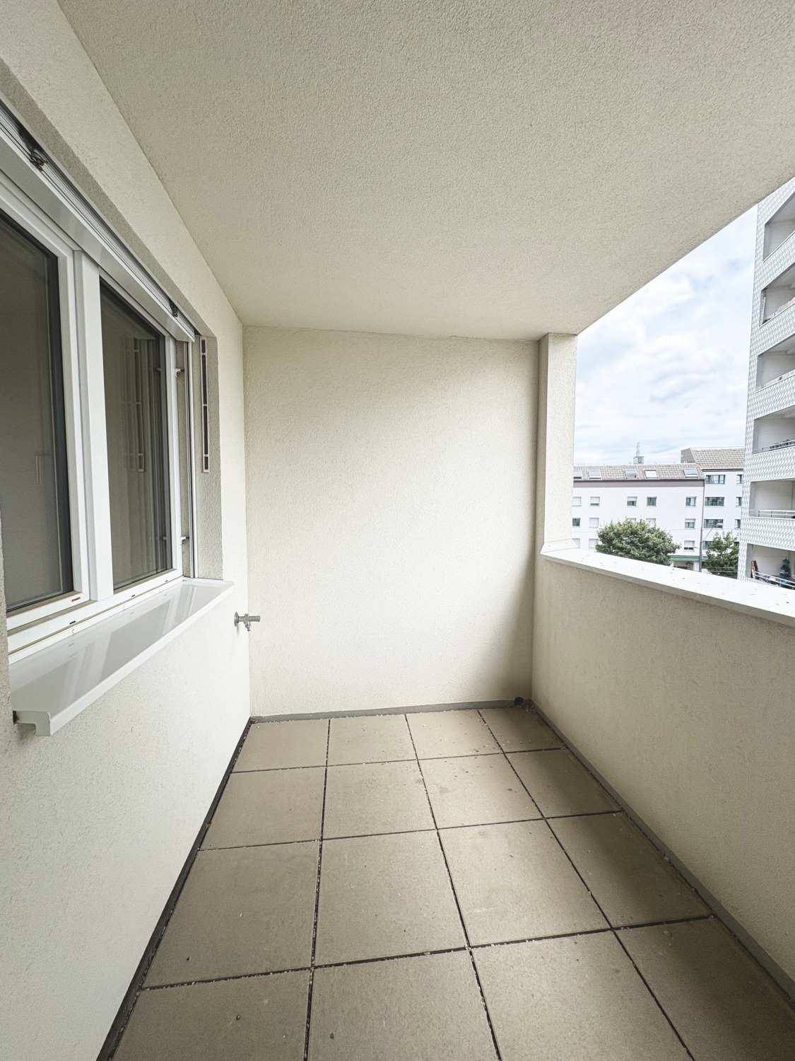 Loggia I