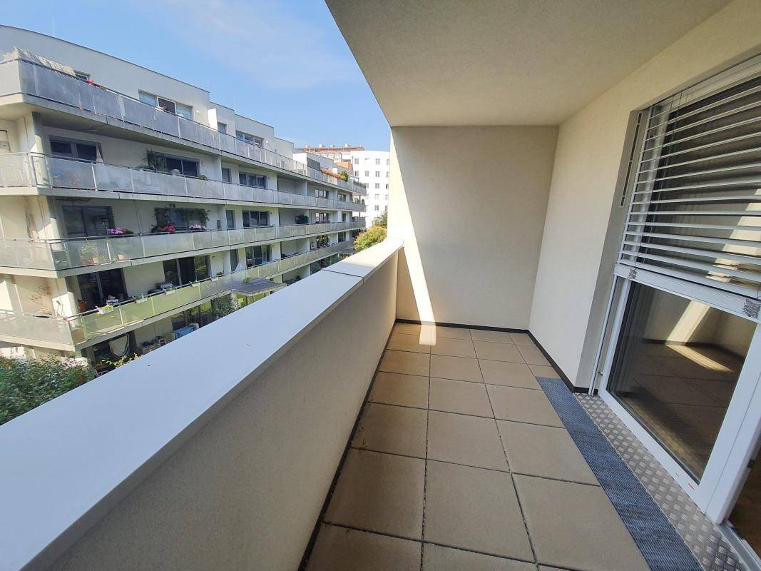 Loggia I