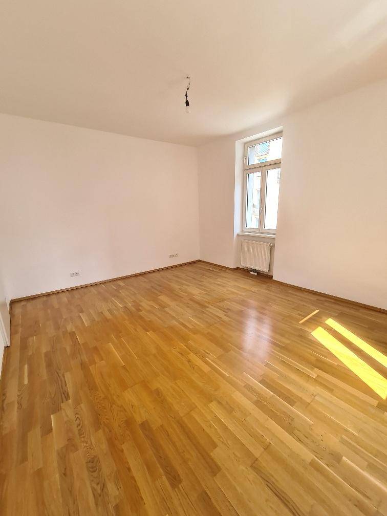 Schlafzimmer II