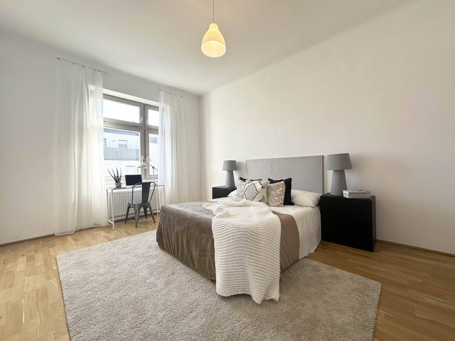 Schlafzimmer II