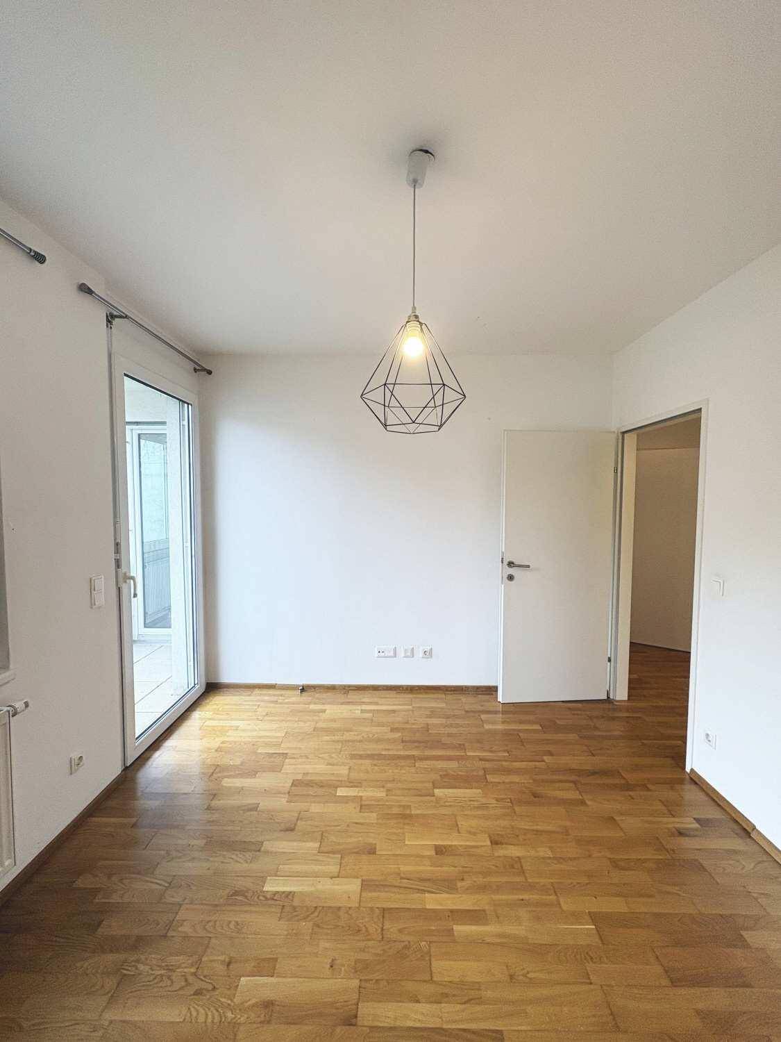 Moderne 3-Zimmer-Wohnung mit Balkon in ruhiger Seitengasse - nächst Krottenbachstraße! - Mehr