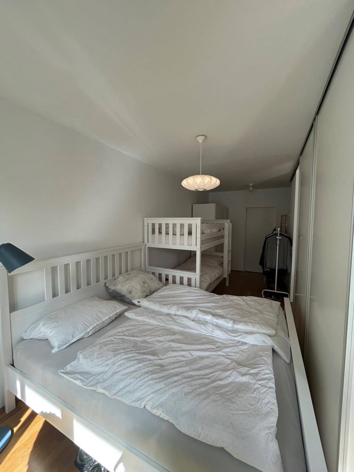 Schlafzimmer II