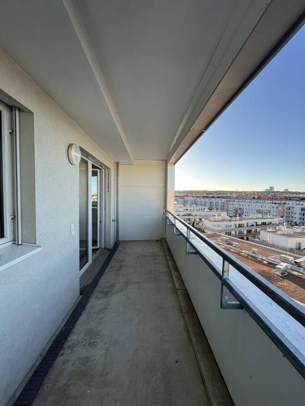 Loggia I
