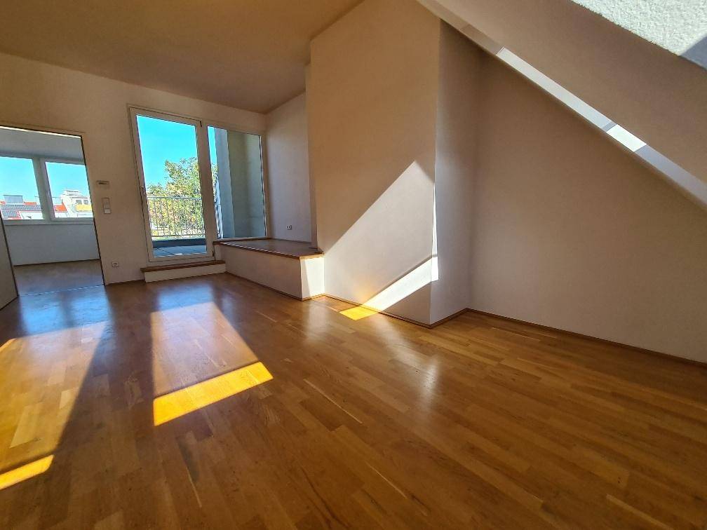 Maisonettewohnung mit 3,6% Rendite - unbefristet vermietete 3 Zimmer Wohnugn mit Innenhofterrasse – pohled 2