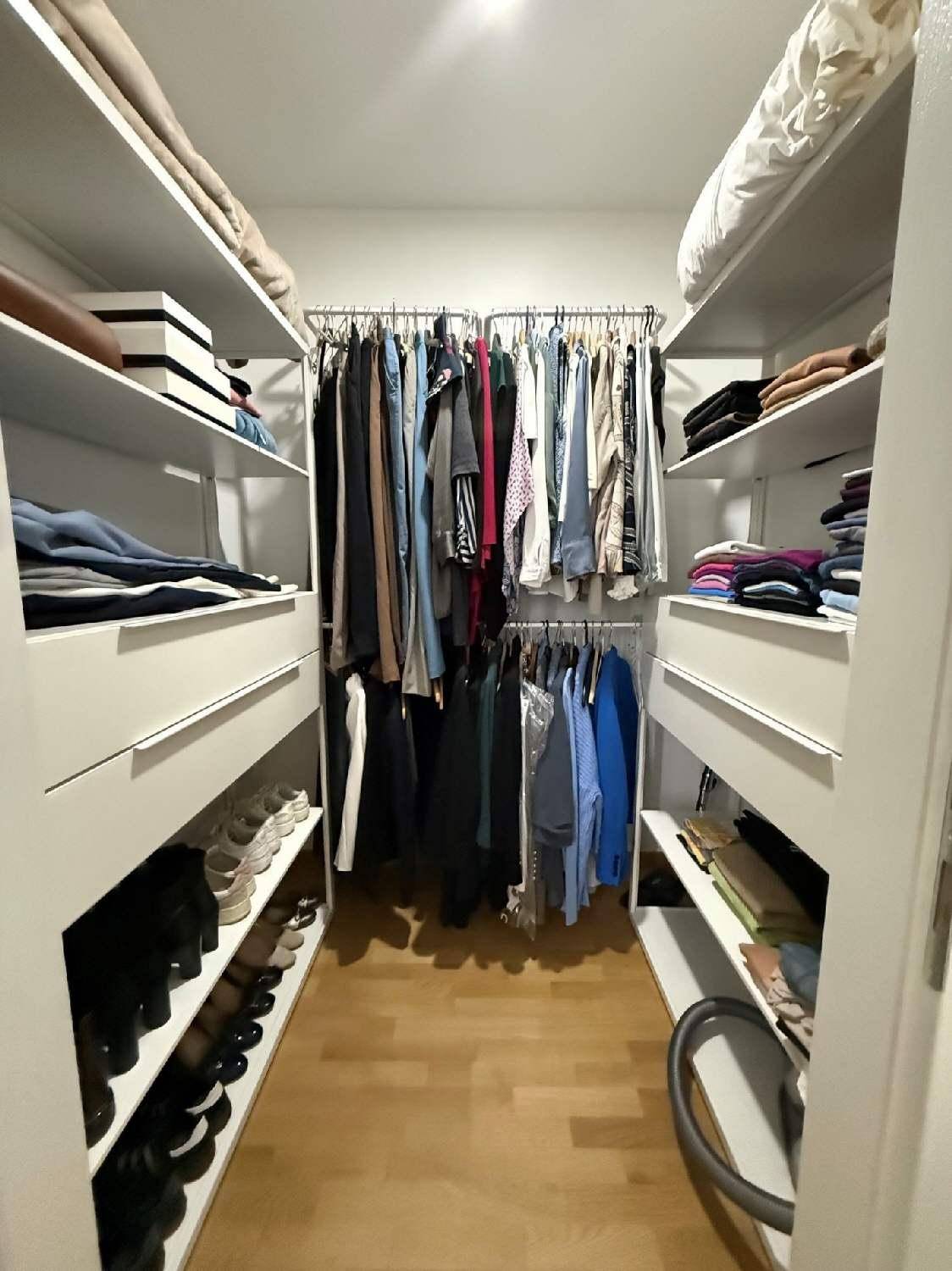 Begehbarer Kasten