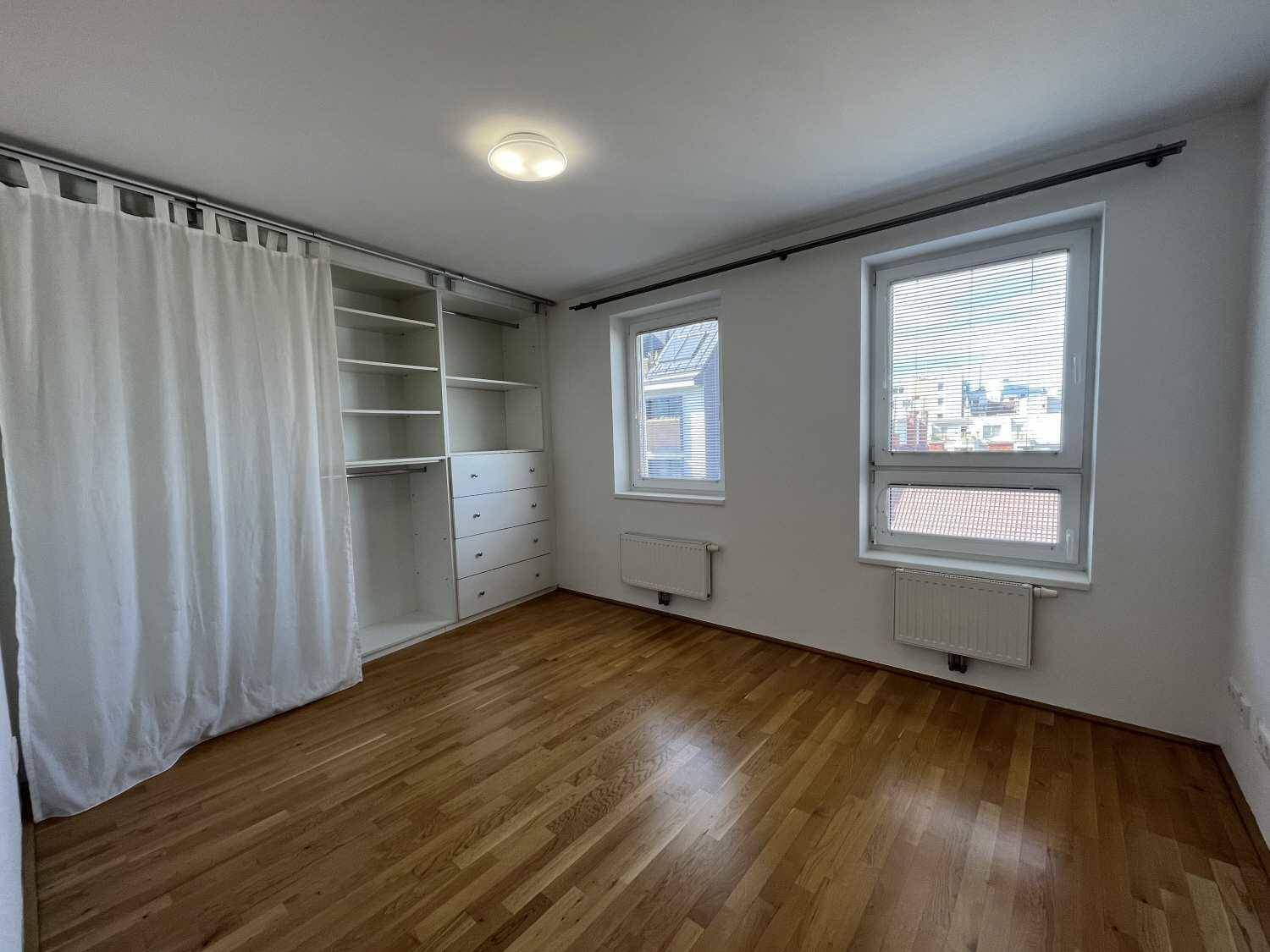 Schlafzimmer II