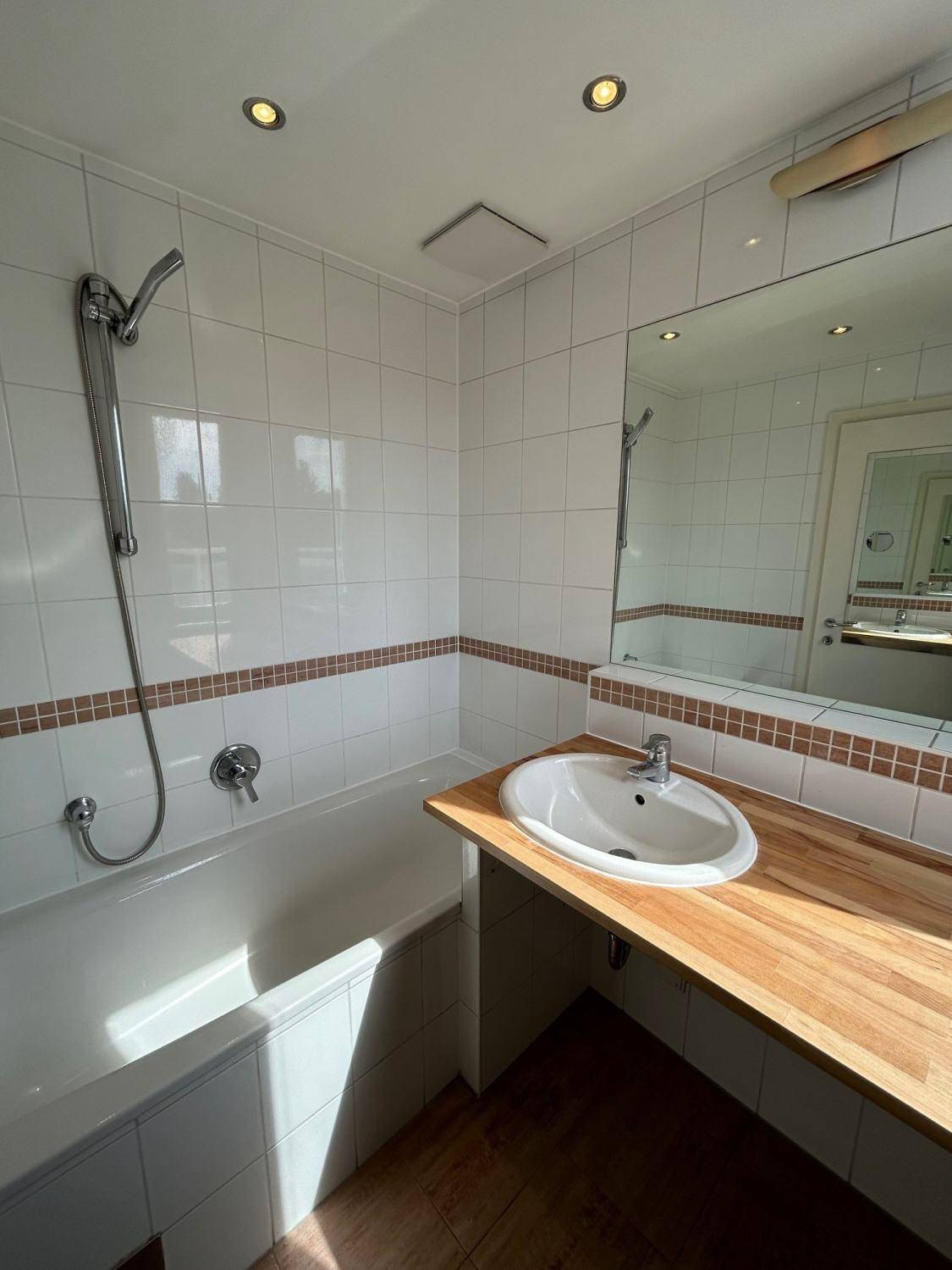 Traumhafte 3-Zimmer-Wohnung mit viel Freifläche -nächst Grinzinger Allee und Kaasgrabengasse! - Widok 5
