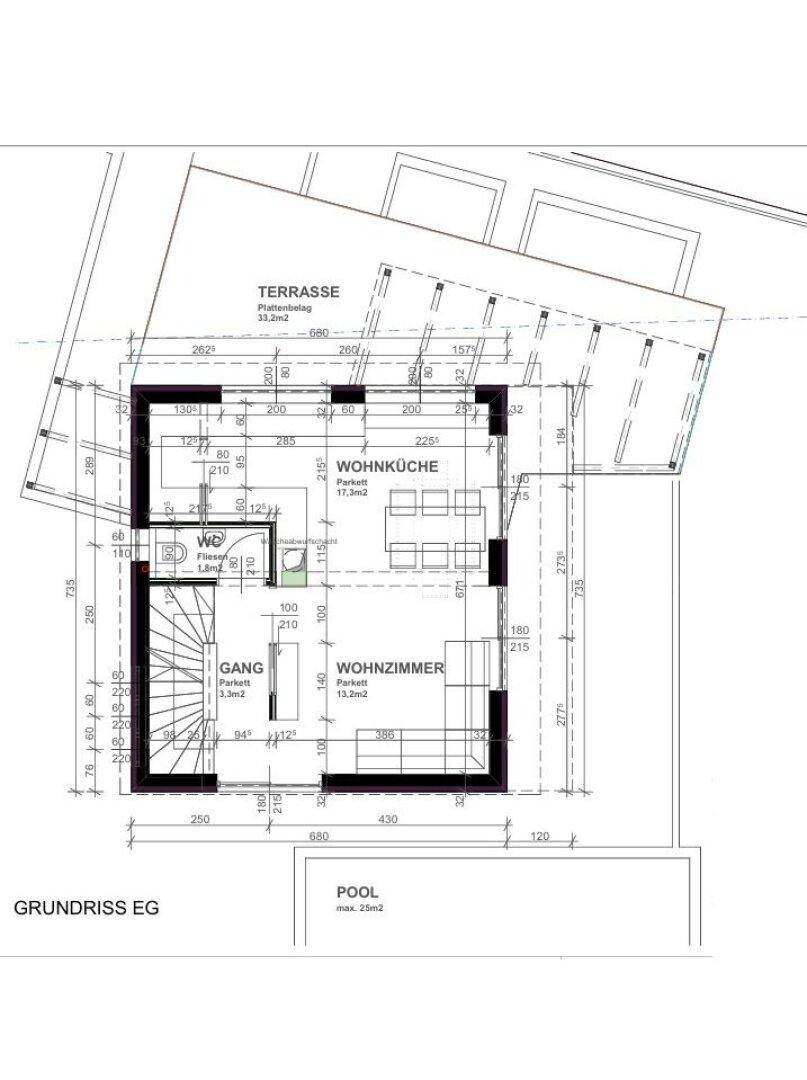 Grundriss des Erdgeschosses mit offener Wohnküche, Wohnzimmer und Zugang zur großen Terrasse.