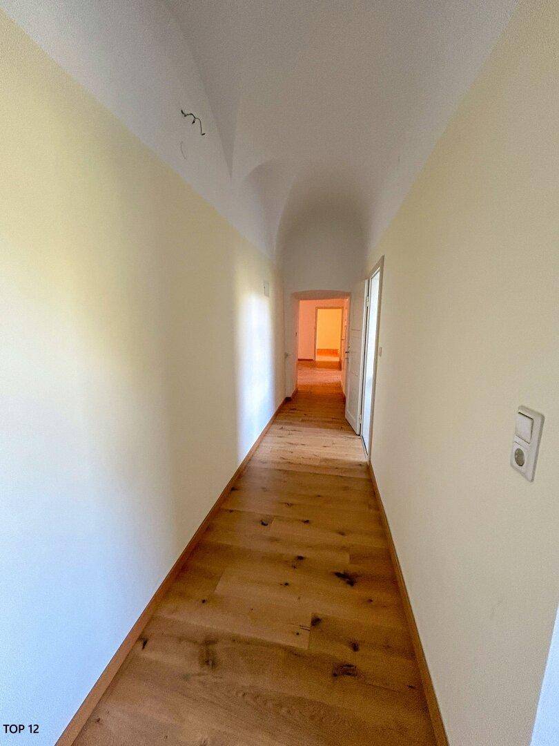 TOP 12 Büro