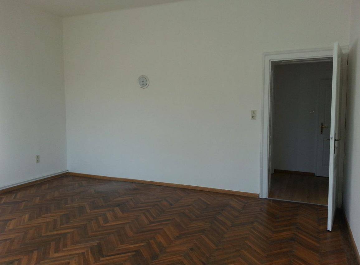 Wohnzimmer mit Anschluss für Schwedenofen