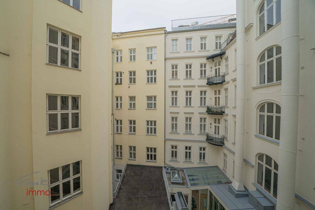 Innenhof vom WZ