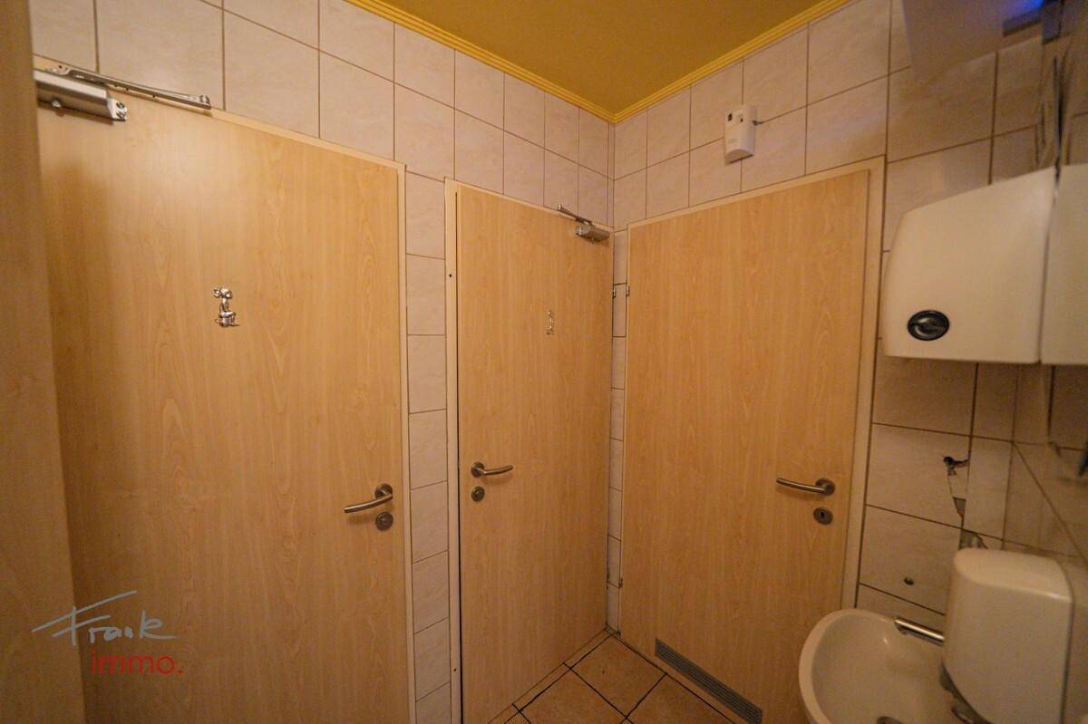 Sanitärbereich vor Umbau