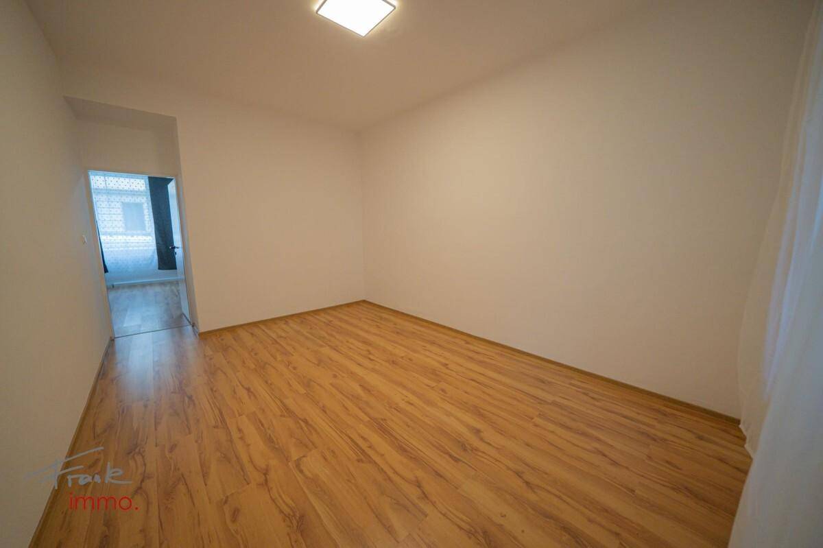 Schlafzimmer 3