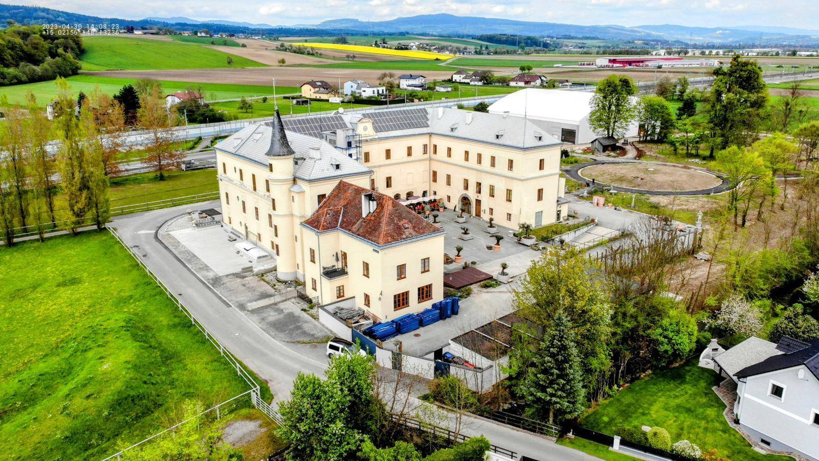 Blindenmarkt Schloss Hubertendorf 1 Top 7 B ro Ordination