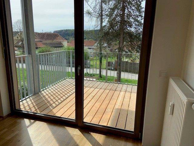 tosons saba 40101 Top6 Blick Wohnzimmer auf Balkon.jpg.jpg