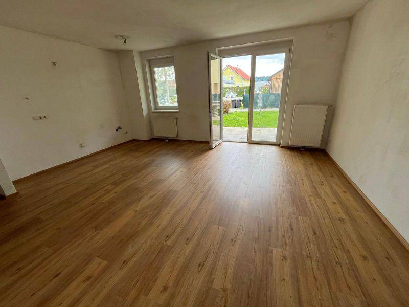 totibi ansc 7505 Straß5 4 Wohnzimmer.jpeg