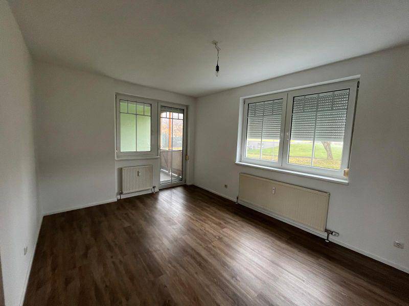 tosons ansc 7101 Straß 27 2 Wohnzimmer.jpg