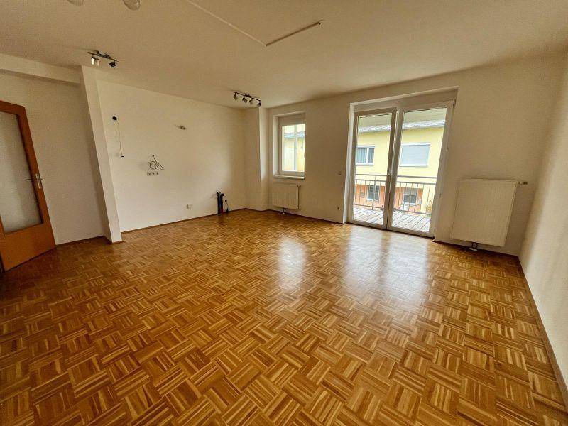 tosons ansc 7505 Straß5 5 Wohnküche.jpg