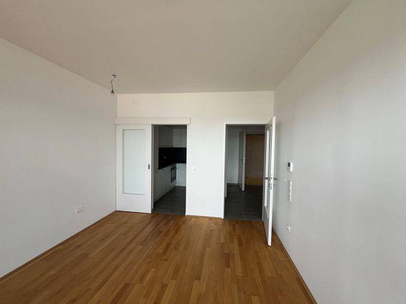 Freifinanzierte 2-Zimmer-Mietwohnung mit Schloßbergblick - Ansicht 6