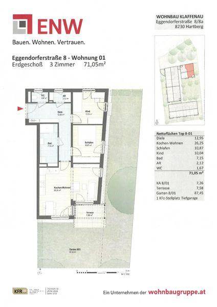 Grundriss einer Erdgeschosswohnung mit offenem Wohnbereich, Schlafzimmern, Bad und direktem Zugang zu Terrasse und Garten.