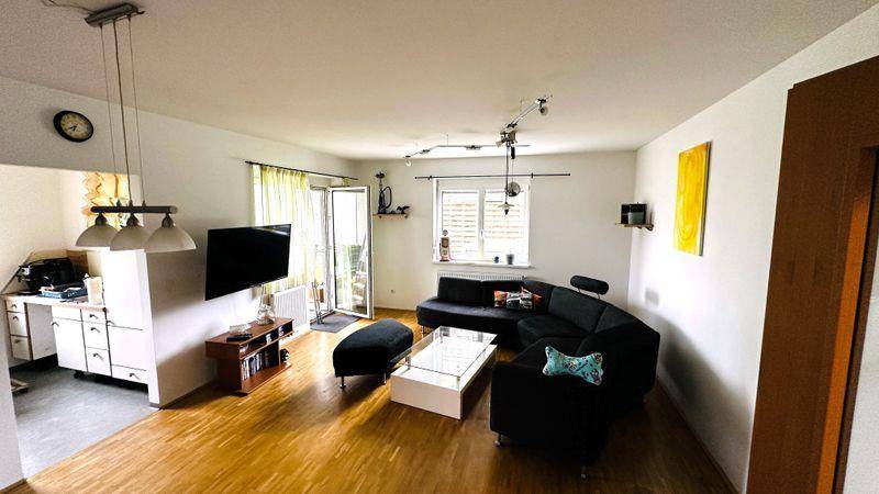 tosons ansc 8502 LeopoldSonntag-Str.1 12 Wohnzimmer.jpg