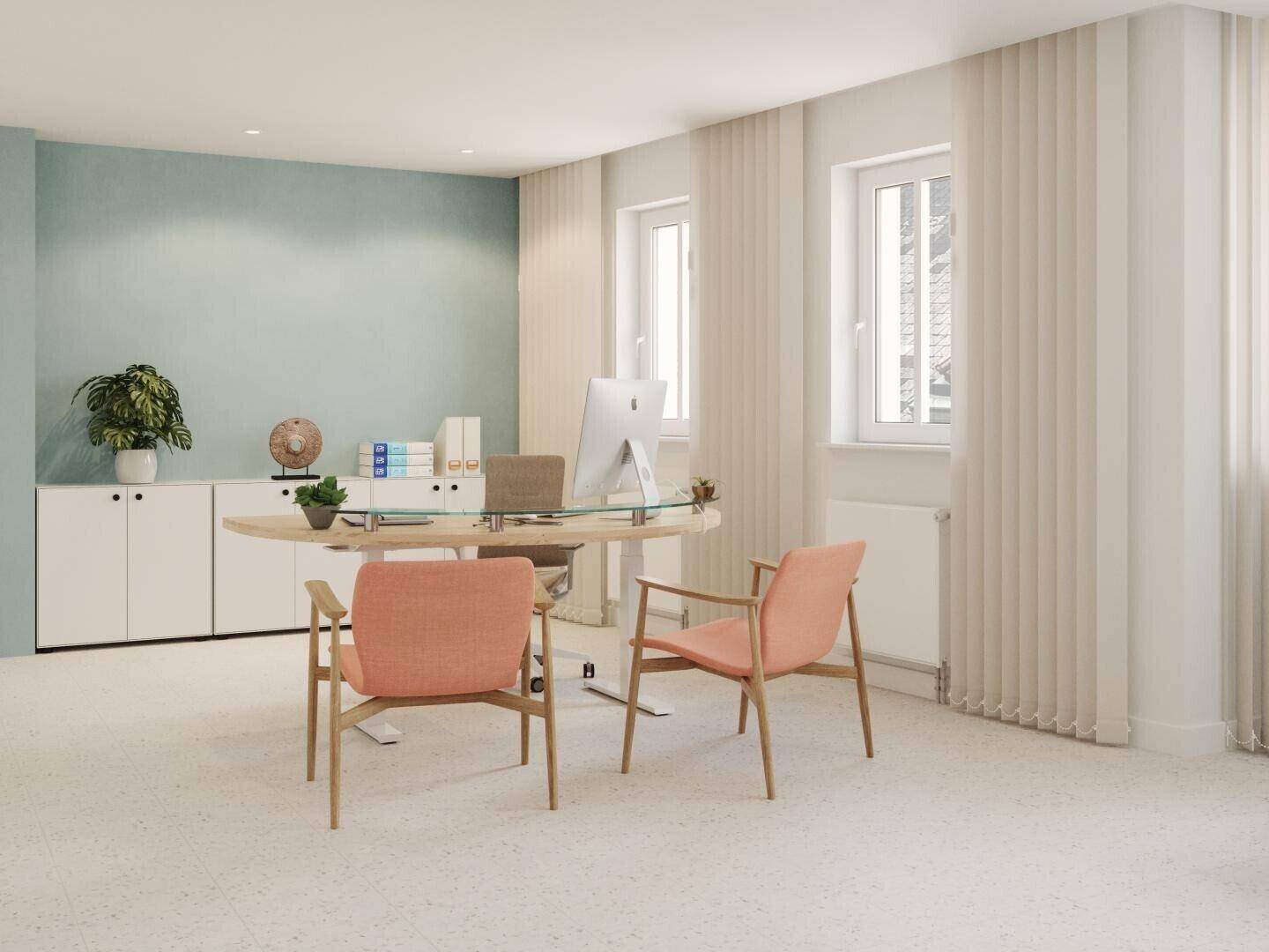 Helles und modernes Büro mit ovalem Schreibtisch, bequemen Stühlen und einer hellblauen Akzentwand.