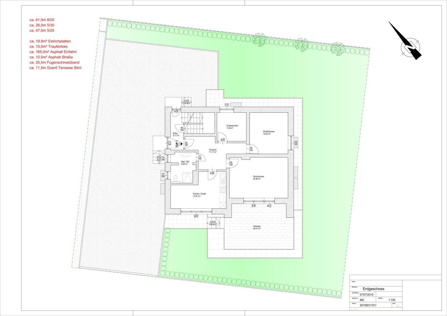 Grundriss des Erdgeschosses mit Terrasse, Wohnzimmer, Küche und weiteren Räumen.