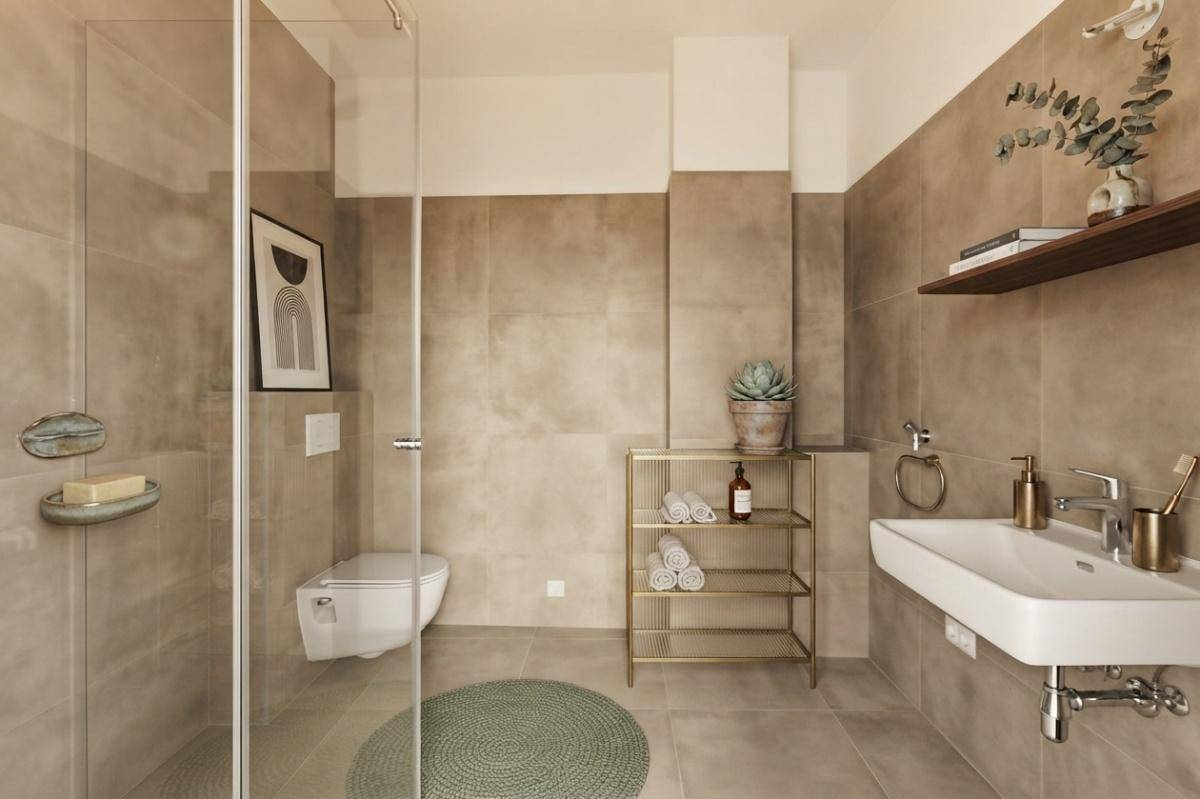 Modernes Badezimmer mit begehbarer Dusche, Wand-WC und stilvollen Fliesen in Erdtönen.