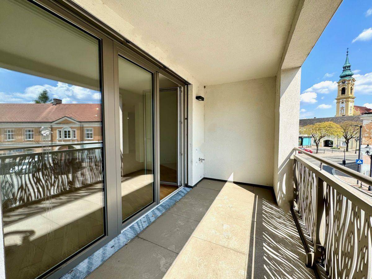++ NEU ++ Helle 2-ZIMMER mit SONNIGER LOGGIA - Ansicht 2