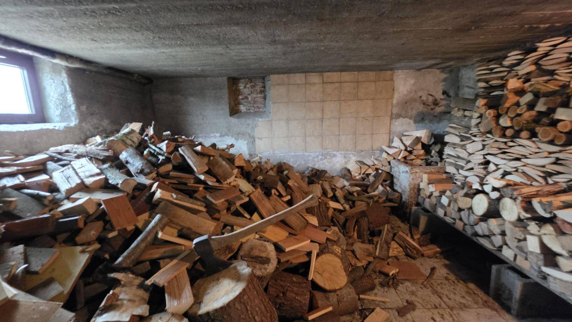 Holzkeller