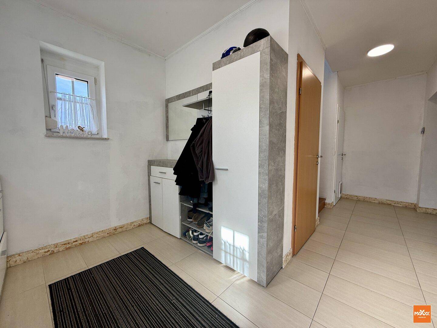 Wohlfühloase für die ganze Familie – Einfamilienhaus mit Pool in Achau - Ansicht 2