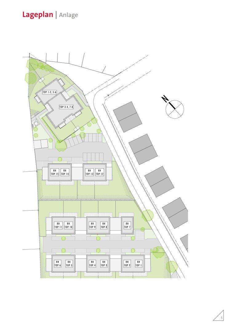 Lageplan einer Wohnanlage mit mehreren Gebäuden, Grünflächen und Parkplätzen.