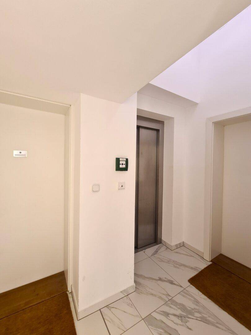 Slide 19