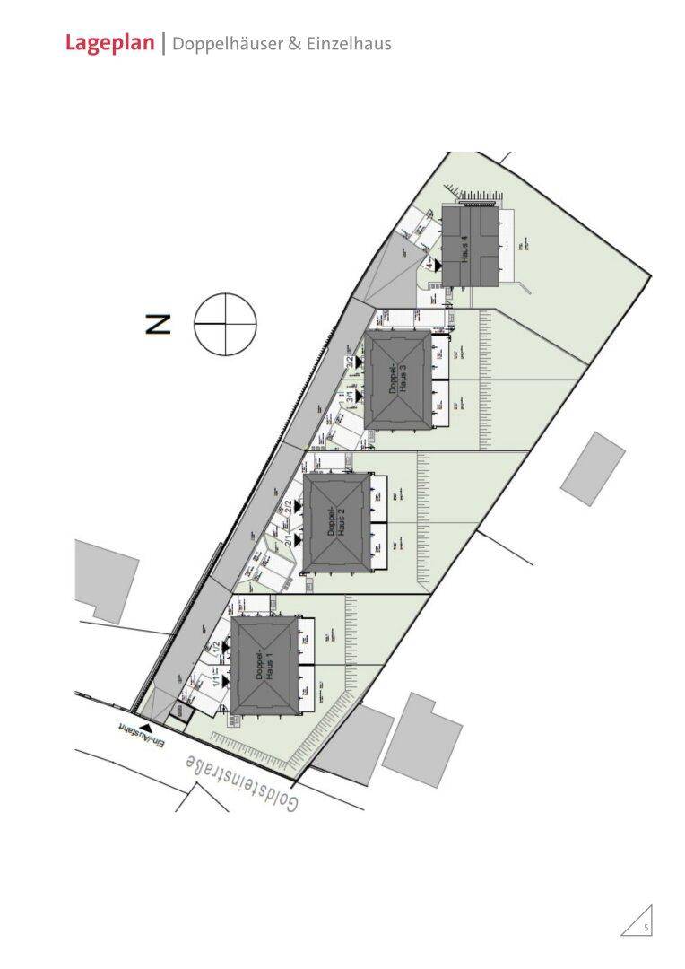 Lageplan zeigt die Anordnung von Doppelhäusern und einem Einzelhaus mit Gärten und Parkplätzen.