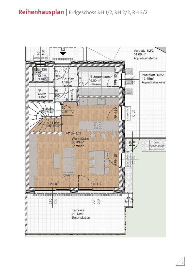 Grundriss des Erdgeschosses mit offener Wohnküche, Terrasse und Abstellraum.