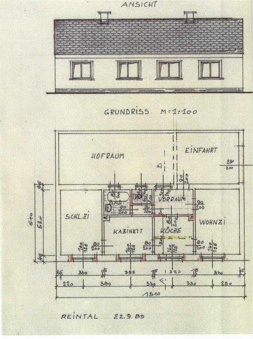 Historischer Grundriss des Hauses mit Raumaufteilung und Maßen.