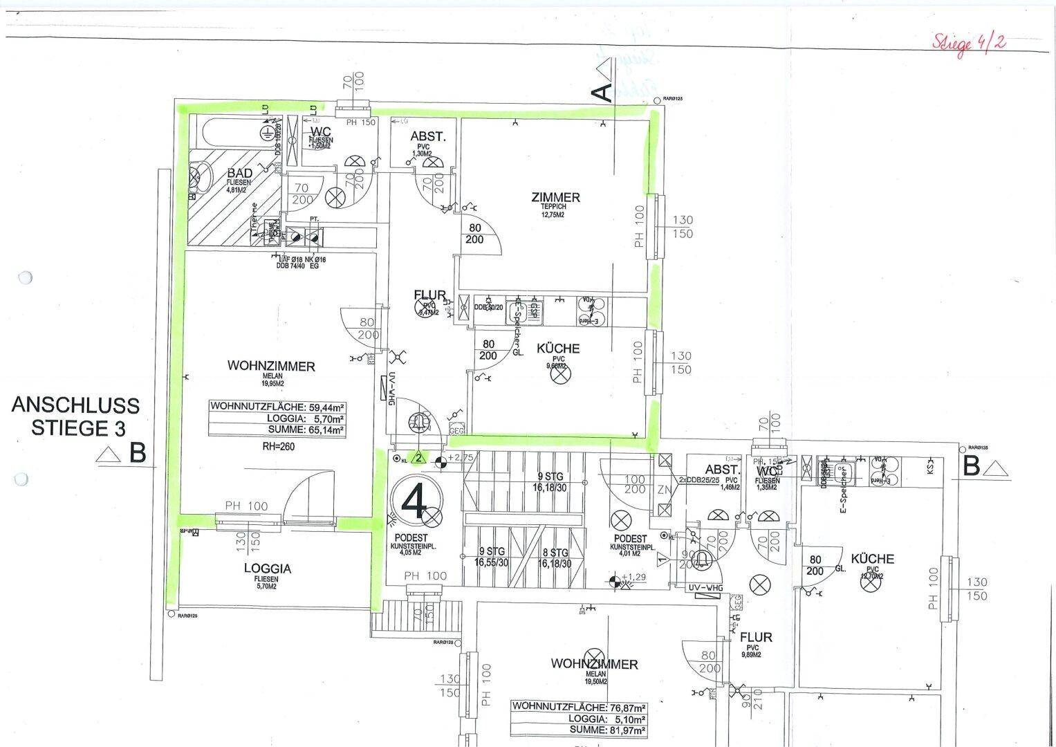 Grundriss einer Wohnung mit Wohnzimmer, Küche, Schlafzimmer, Bad, WC und Loggia, inklusive Dachschrägen.