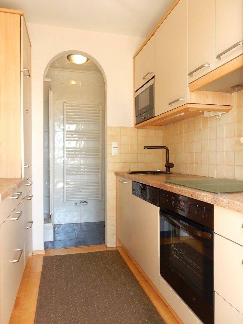 Küche zum Badezimmer Haus 1