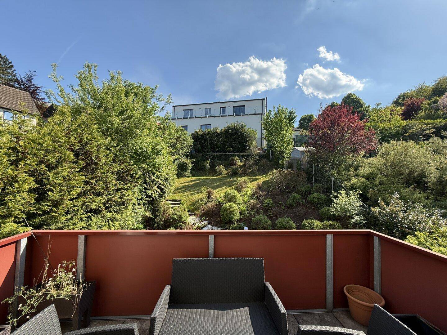Grünblick vom Balkon